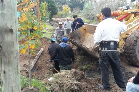 Obras de bacheo, desagüe y limpieza en calles de Matheu y Maquinista Savio‏