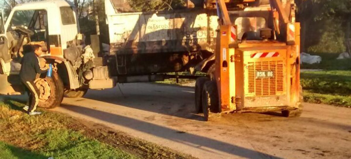 Realizan trabajos de bacheo, reconstrucción de calzadas y mantenimiento en Matheu e Ingeniero Maschwitz