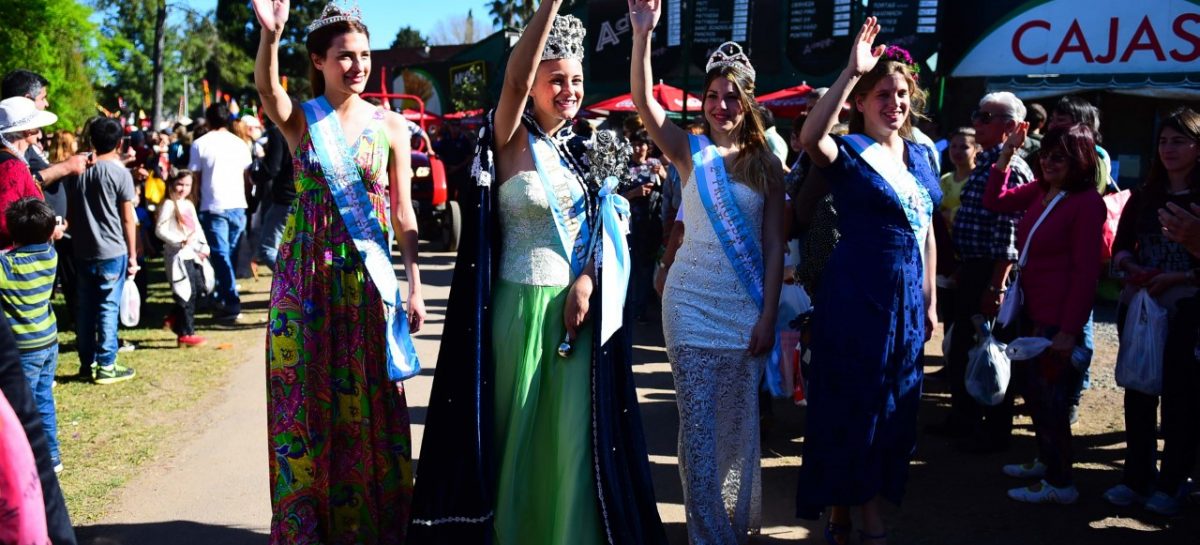 Fin de semana en la Fiesta Nacional de la Flor: desfile de carrozas, show de Karina La Princesita y elección de la Reina