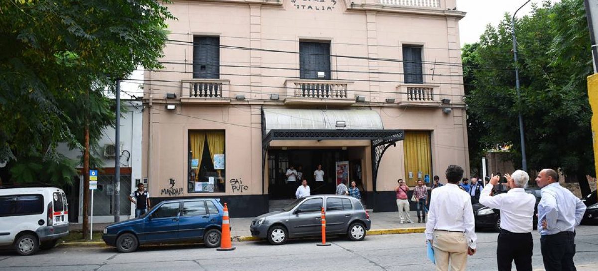 El empresario Eduardo Costantini donará 16 millones de pesos para refaccionar el teatro municipal de Escobar