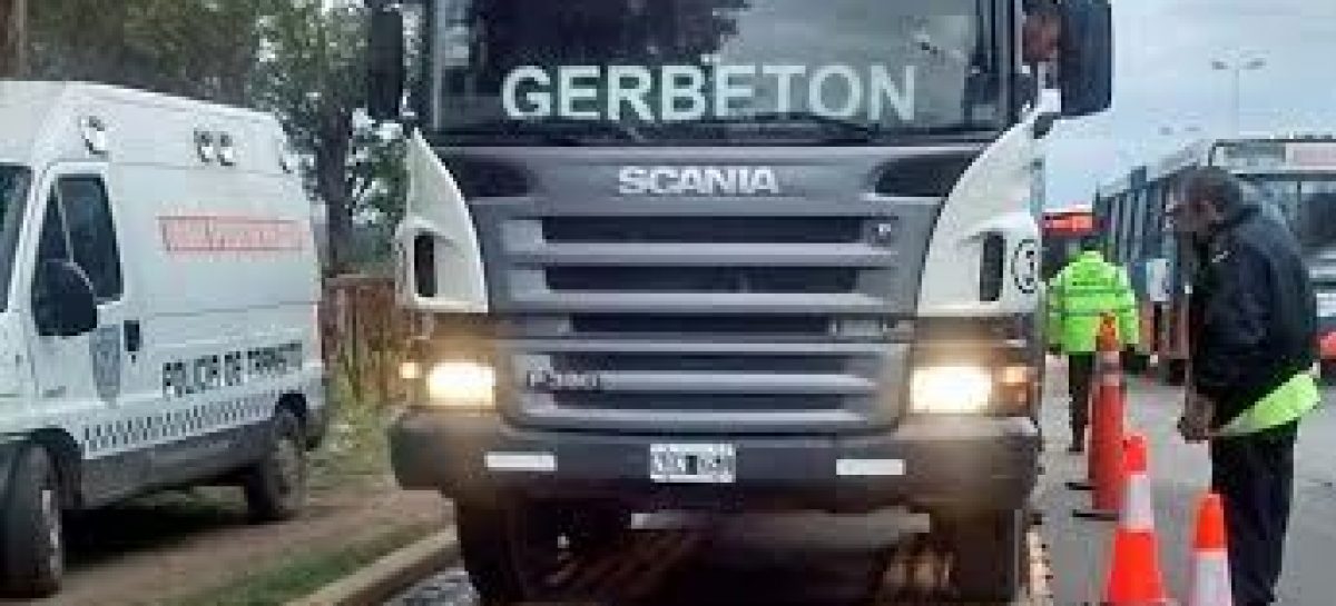 Operativos de seguridad vial: 35 camiones infraccionados y 6 secuestrados en procedimientos realizados en las rutas Nº 25 y Nº 26