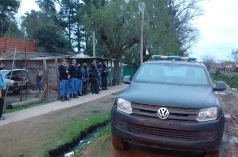 Operativos en las cinco localidades: ocho detenidos, droga incautada y dos vehículos secuestrados