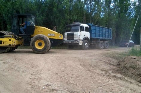 En Matheu y Loma Verde, la Municipalidad de Escobar continúa con el estabilizado de calles