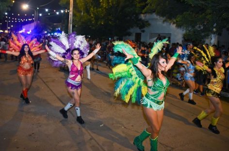 Comienzan los festejos de la tercera edición del Carnaval de la Flor en Escobar