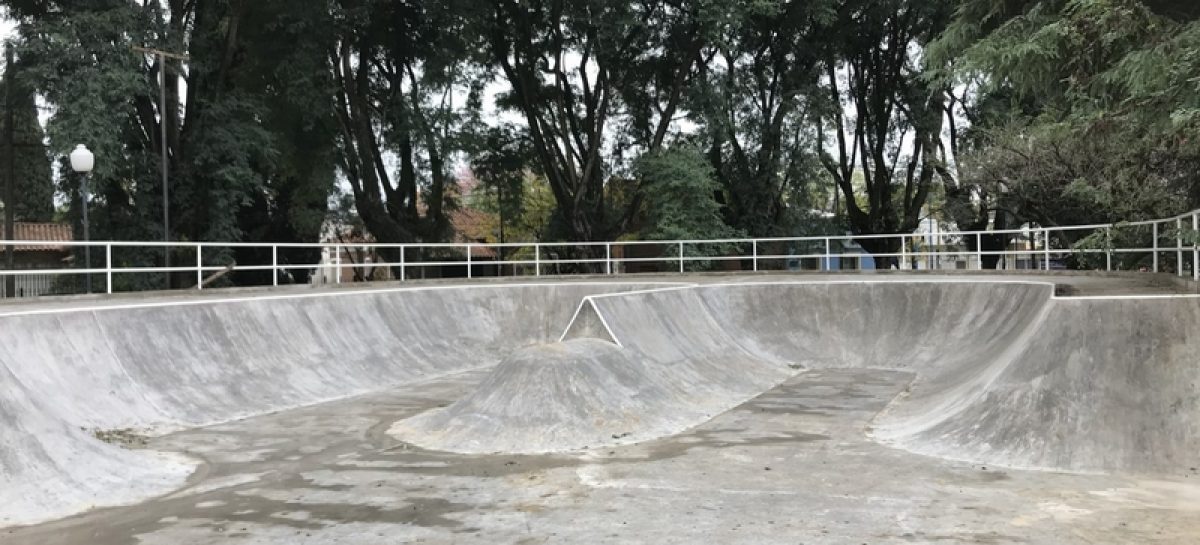 Plaza de la Estación de Belén: concluye la obra del skatepark y comienza la remodelación del galpón ferroviario