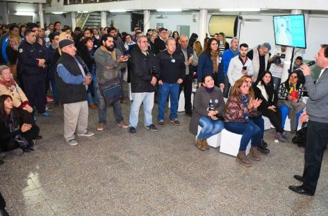 El intendente Ariel Sujarchuk celebró el 125º aniversario de Garín con vecinos y anunció la construcción de un Centro Cívico y de un microestadio en esa localidad