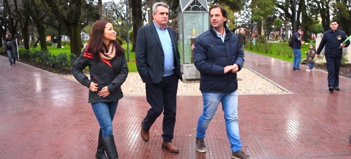 Ariel Sujarchuk recibió en Escobar al diputado Agustín Rossi y recorrieron obras municipales en Garín y en Belén