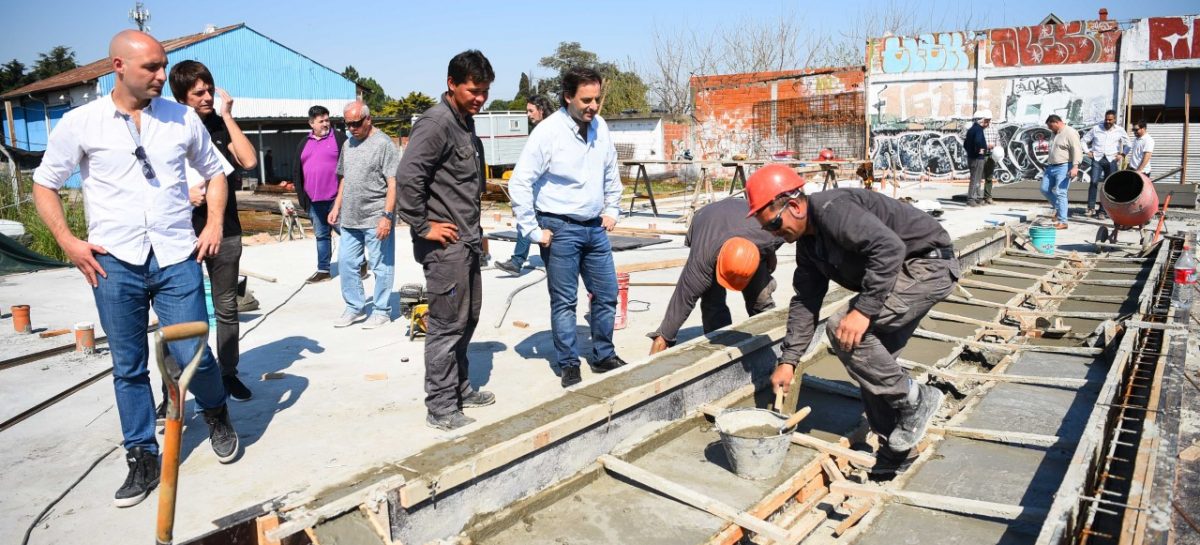 Ariel Sujarchuk recorrió las obras del futuro microestadio de Garín construido con fondos propios de la Municipalidad de Escobar