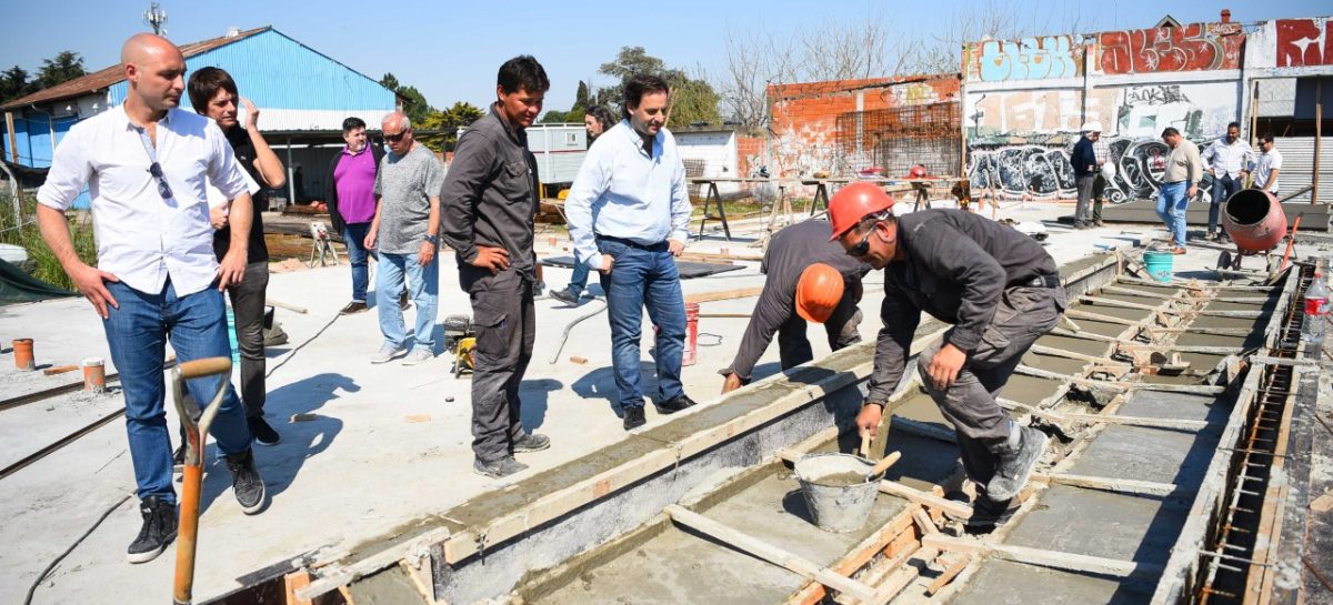 Ariel Sujarchuk recorrió las obras del futuro microestadio de Garín construido con fondos propios de la Municipalidad de Escobar