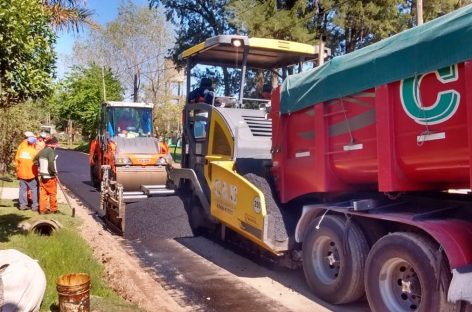 Continúan los trabajos de pavimentación ejecutados por la Municipalidad de Escobar