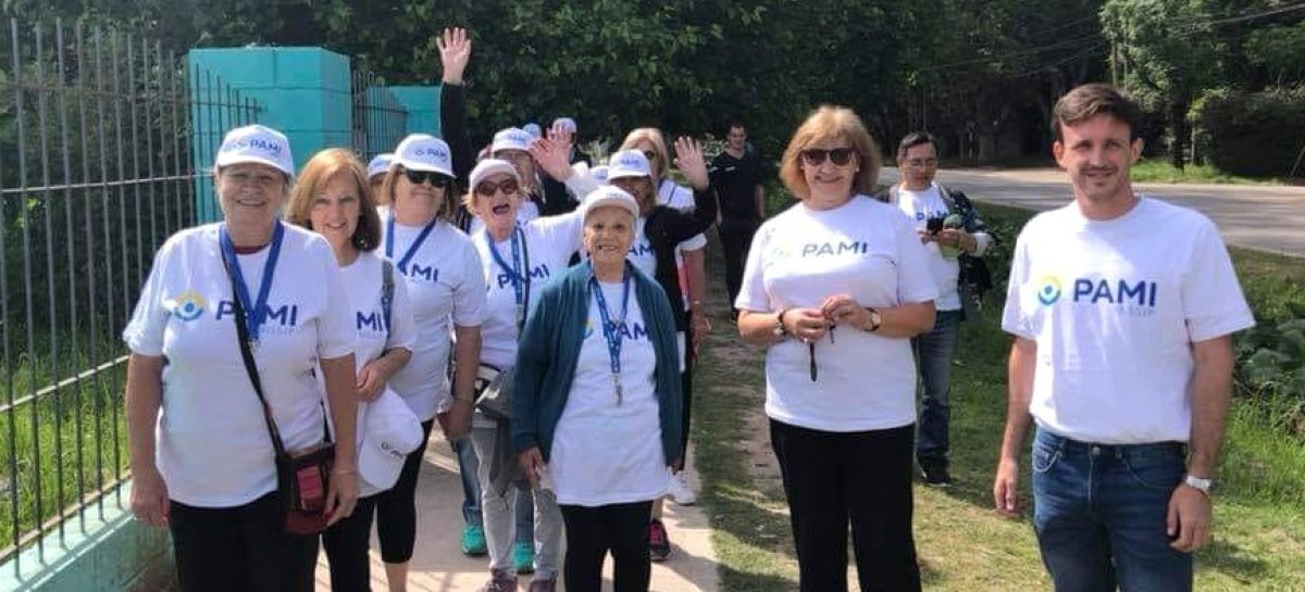 Caminata Saludable en Ing. Maschwitz para adultos mayores