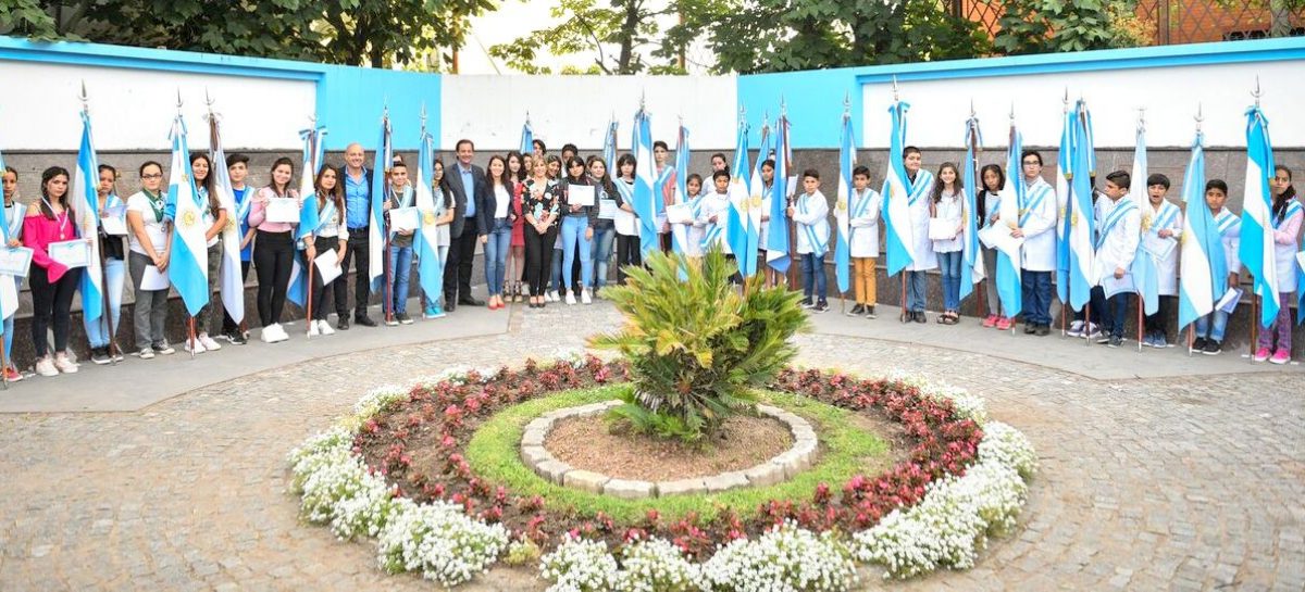 La Municipalidad de Escobar distinguió a 91 estudiantes de excelente rendimiento académico