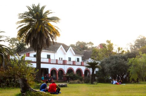 Con cerca de 600 estudiantes anotados, continúa la inscripción al colegio preuniversitario de Escobar