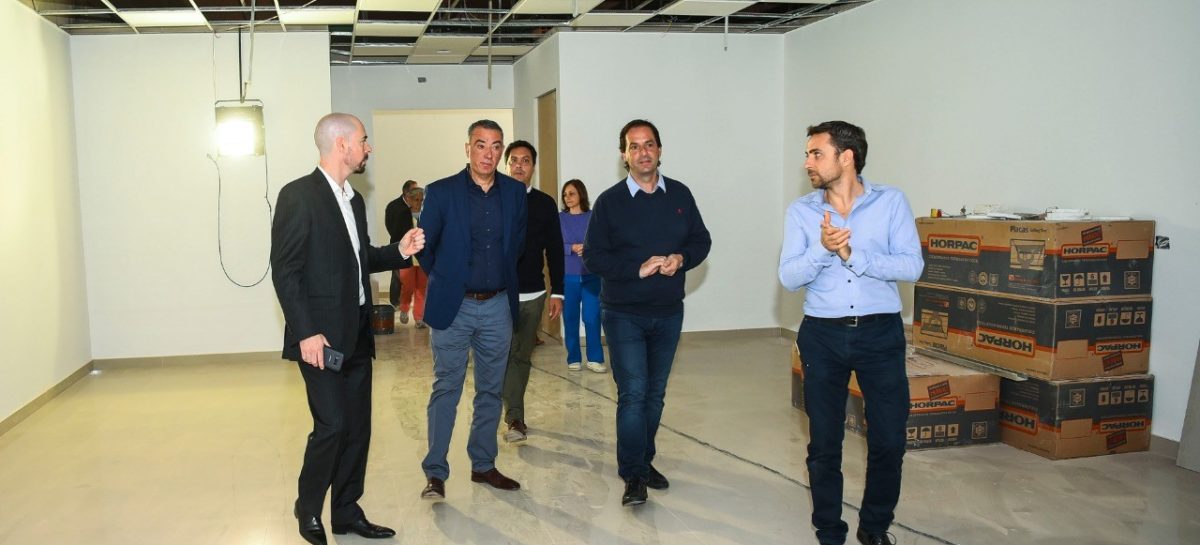 Ariel Sujarchuk recorrió distintos centros municipales de salud junto al director del PAMI Sergio Cassinotti