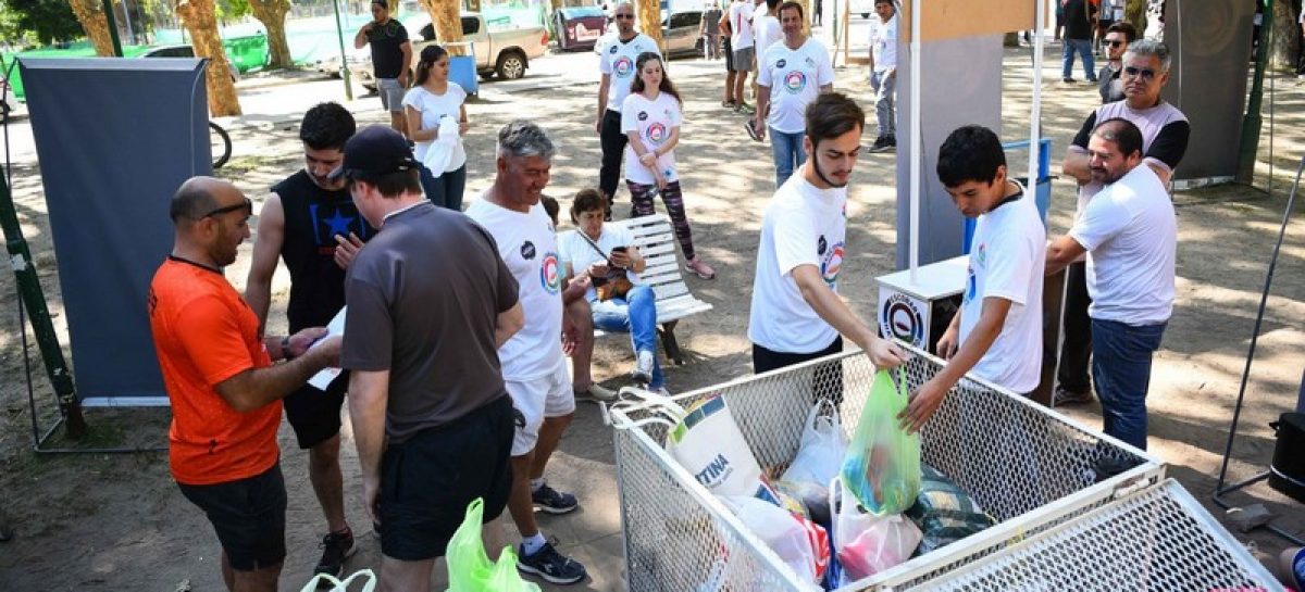 En Ingeniero Maschwitz, la segunda maratón solidaria Escobar Hambre Cero recolectó más de 4000 kilos de alimentos