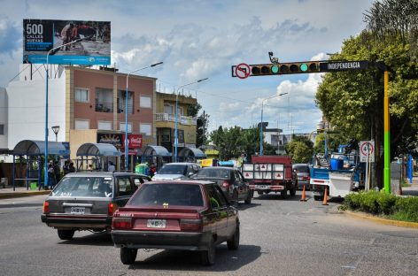 Con cambios de circulación de calles y nuevos semáforos, la Municipalidad reordena el tránsito en Belén de Escobar