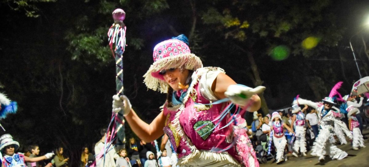 Más de 100.000 personas participaron del Carnaval de la Flor en el partido de Escobar