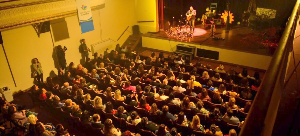 Un fin de semana a puro talento en el Teatro Seminari Cine Italia