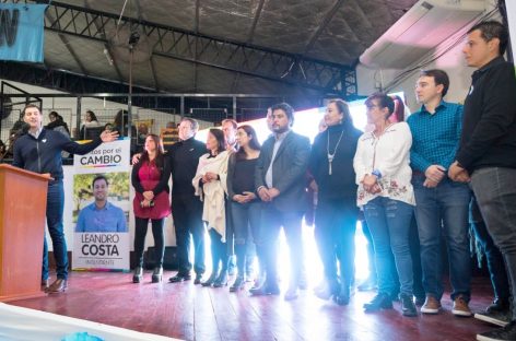 Leandro Costa presentó su lista de candidatos: más de 2000 vecinos juntos por el cambio