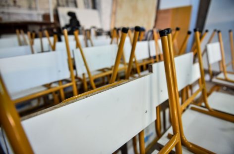 El Taller Municipal de Oficios que se encuentra en Matheu reparó mobiliario de escuelas primarias de Garín y Loma Verde