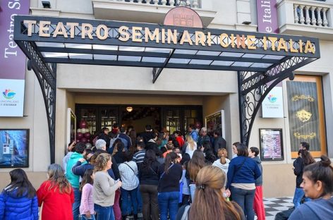 El Teatro Seminari recolectó más de 5.000 kilos de alimentos para el programa Escobar Hambre Cero