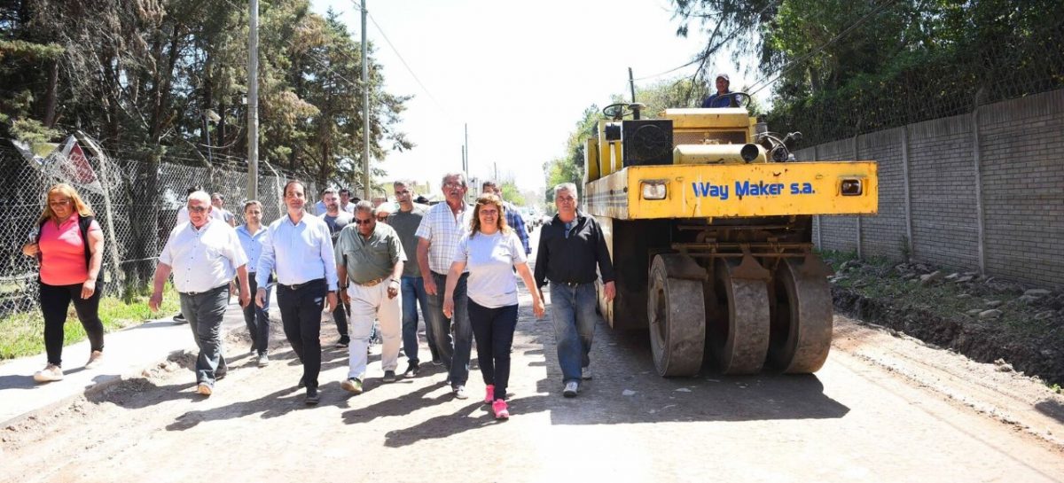 El intendente recorrió nuevos asfaltos, estabilizados y veredas en Garín