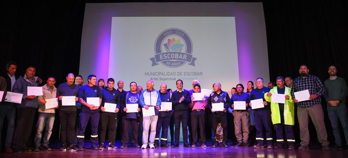 La Municipalidad de Escobar recategorizó a 260 empleados gracias al sistema de concurso público