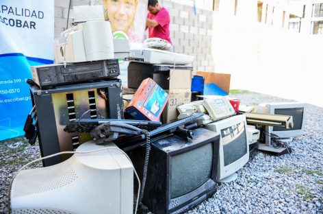 La Municipalidad recolectó 30 mil kilos de residuos eléctricos y electrónicos aportados por vecinos, comerciantes y empresas