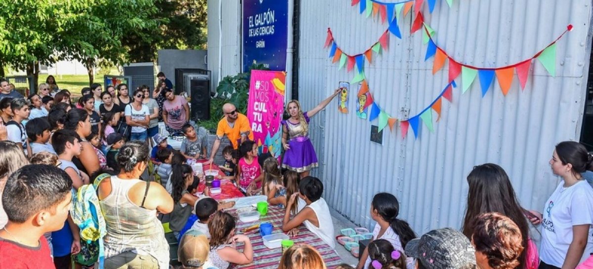Verano en Escobar: Miles de personas disfrutan de las actividades culturales que ofrece la Municipalidad