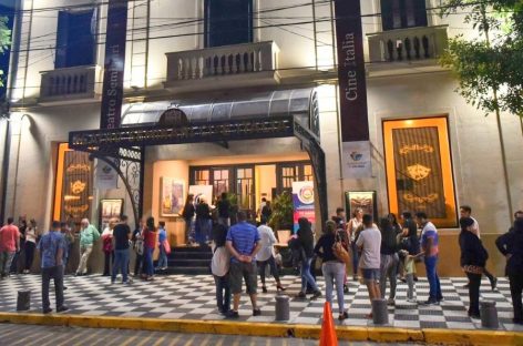 En marzo, el Teatro Seminari continúa ofreciendo shows gratuitos a beneficio de Escobar Hambre Cero