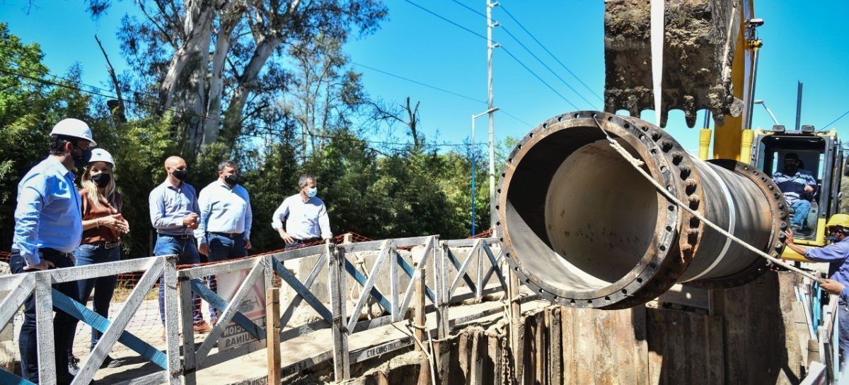 Se firmó un convenio para la extensión de la red de agua en el barrio La Chechela y anunciaron la licitación de la misma obra en el barrio La Pista