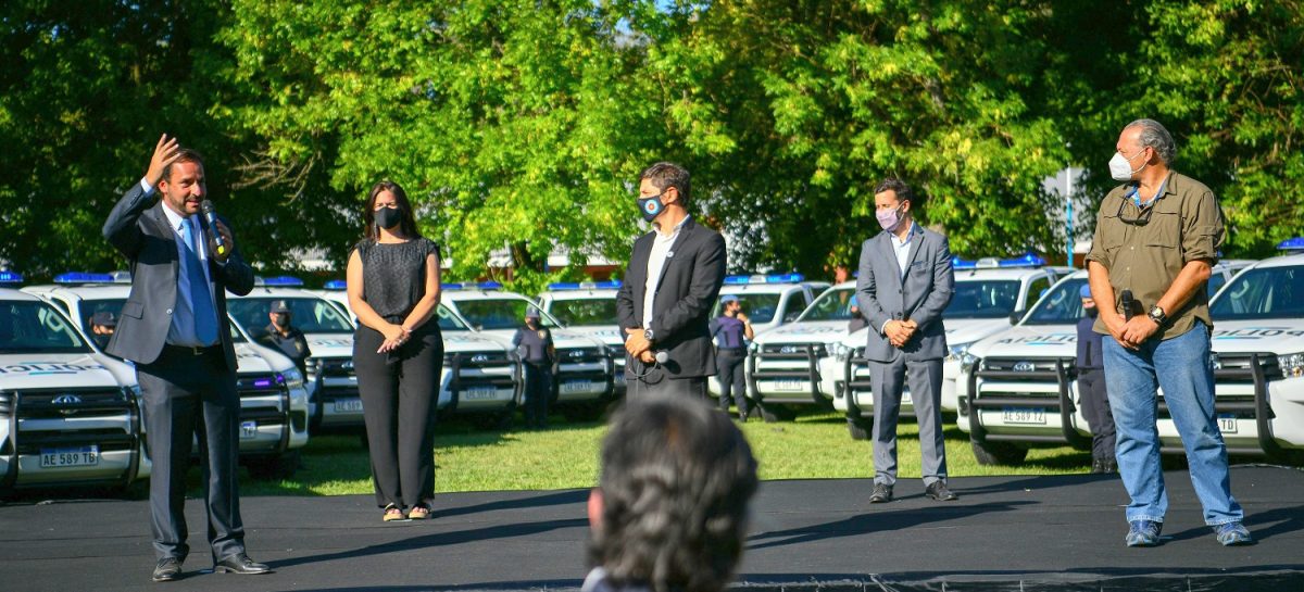 Sujarchuk, Kicillof y Berni presentaron nuevos móviles policiales y de prevención para el partido de Escobar