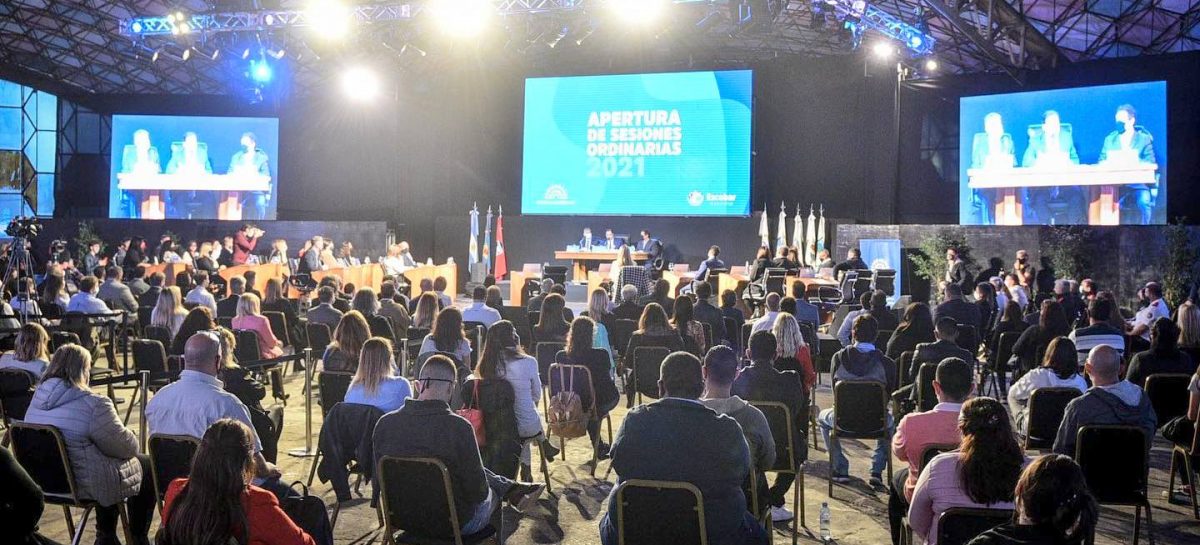 Apertura sesiones ordinarias 2021: Ariel Sujarchuk anunció que saldrá al rescate de la Fiesta Nacional de la Flor y la creación de un Parque Solar en Loma Verde