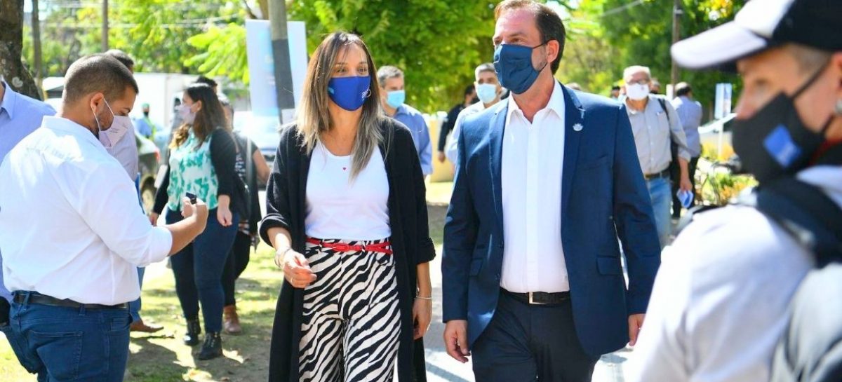 Sujarchuk y Malena Galmarini supervisaron el funcionamiento de la red secundaria de desagüe cloacal en Ing. Maschwitz