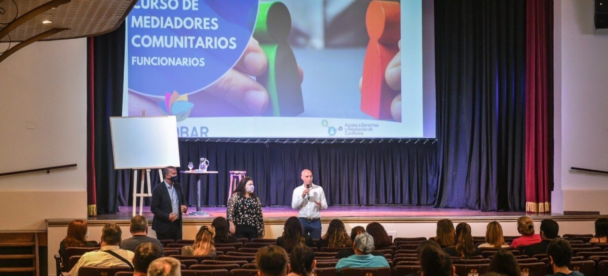 Comenzó a dictarse el curso de mediadores comunitarios para funcionarios de gobierno