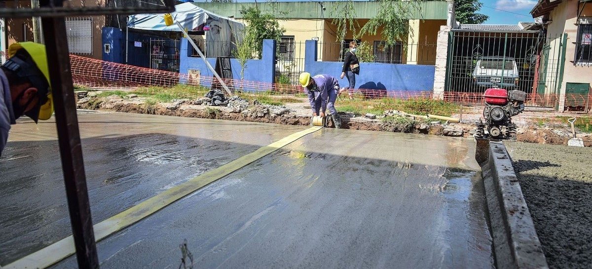Avanzan a ritmo sostenido obras de asfalto e infraestructura en Loma Verde, Garín e Ingeniero Maschwitz
