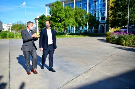 Se firmó una carta compromiso entre la Municipalidad de Escobar y la Universidad Nacional de San Martín para diseñar una escuela preuniversitaria de orientación técnica