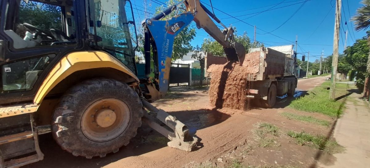 La Municipalidad de Escobar continúa con los trabajos de mantenimiento del espacio público y estabilizado de calles