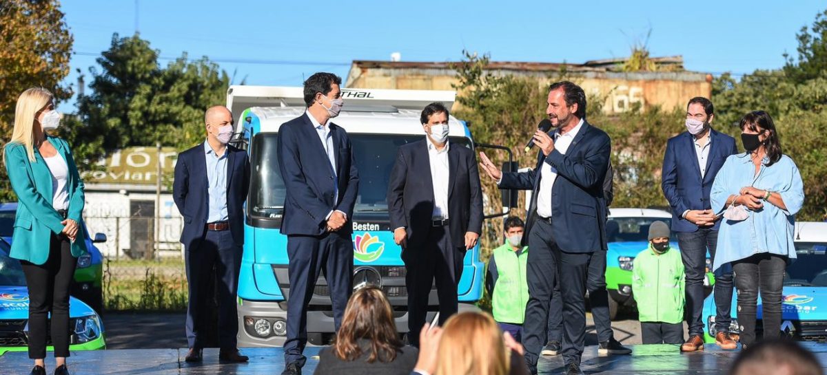 Sujarchuk presentó el programa Municipios de Pie junto a Wado de Pedro, Verónica Magario y Teresa García