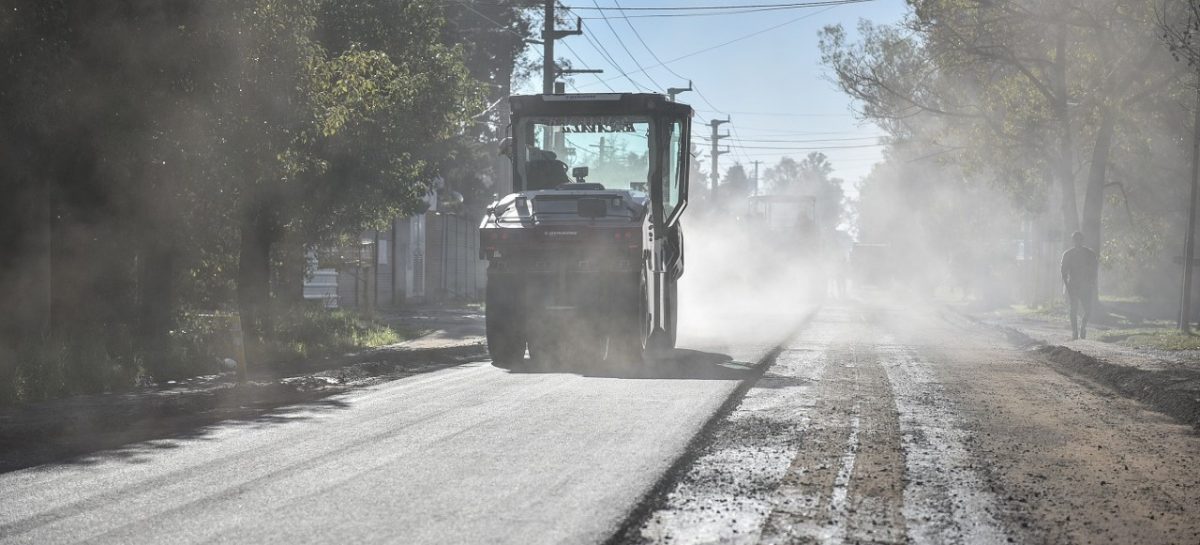 Obras estratégicas: avanza la pavimentación de las calles Libertad y La Pista