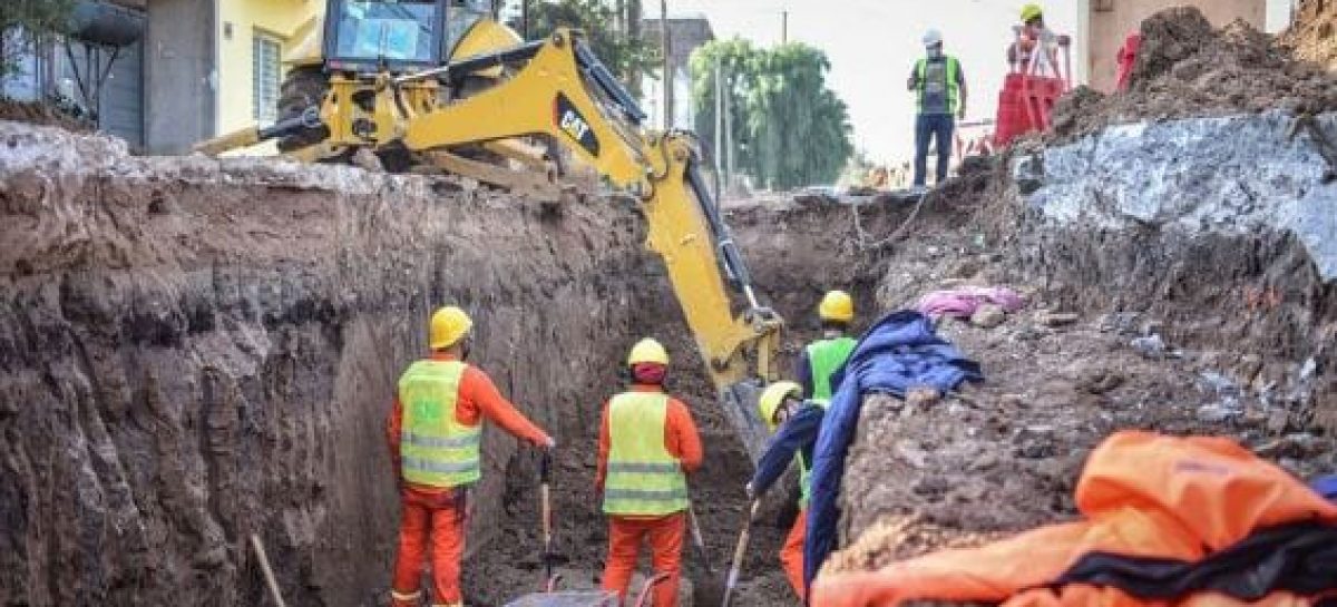 Intensifican la construcción del paso bajo nivel de la calle Pablo Podestá