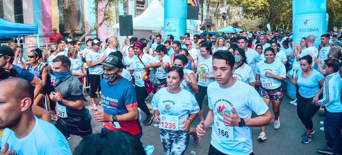 En Ingeniero Maschwitz, la cuarta maratón solidaria Escobar Hambre Cero recolectó más de 5000 kilos de alimentos