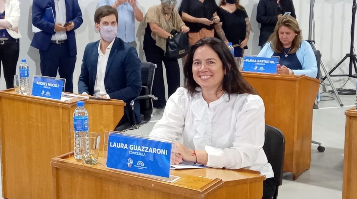 Juraron los 12 concejales electos y María Laura Guazzaroni asumió como presidenta del Honorable Concejo Deliberante