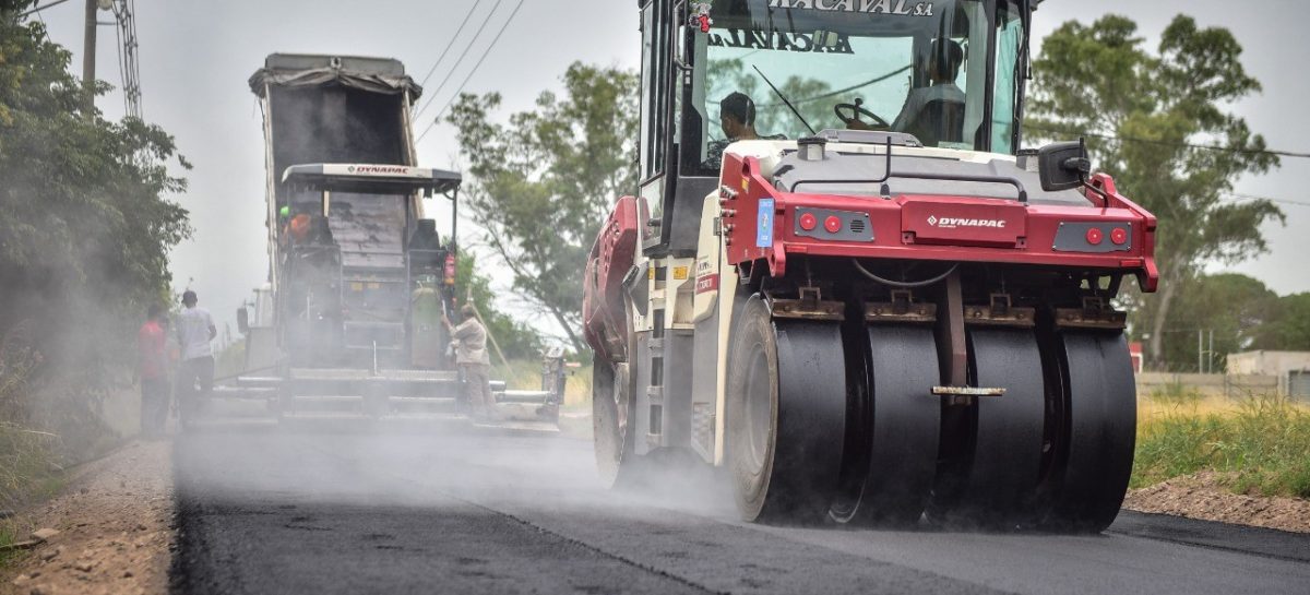 Siguen los trabajos de pavimentación, estabilizado, bacheo y mejoramiento del espacio público en distintos puntos del distrito