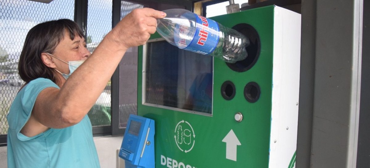 Castagnaro presentó un proyecto para canjear envases reciclables por crédito para la SUBE