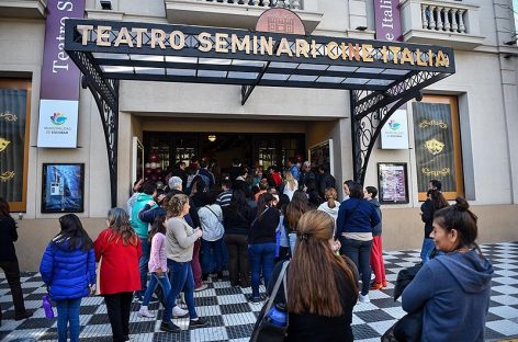 Más cultura: el municipio ofrece espectáculos en el Teatro Seminari y shows en vivo para este fin de semana