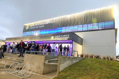 Tras funcionar como vacunatorio por la pandemia, el Microestadio de Garín vuelve a ser un espacio cultural y deportivo