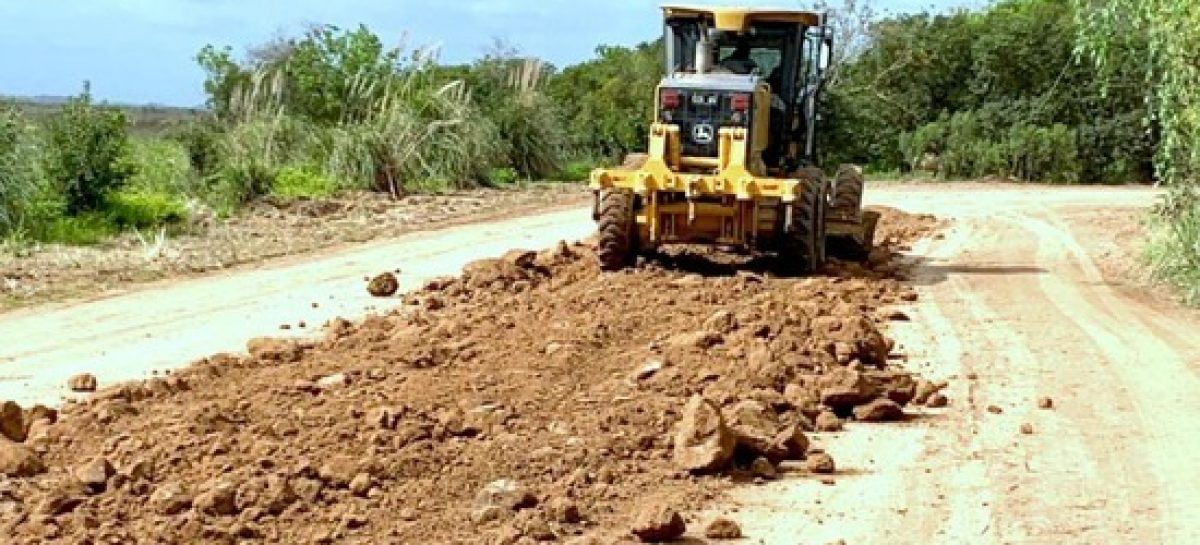 Campana: el municipio comenzó la reparación del camino entre Otamendi y el río