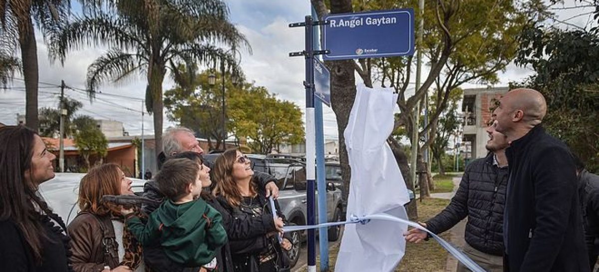 Se realizó el acto de imposición de nombre a la calle Dr. Roberto Ángel Gaytan