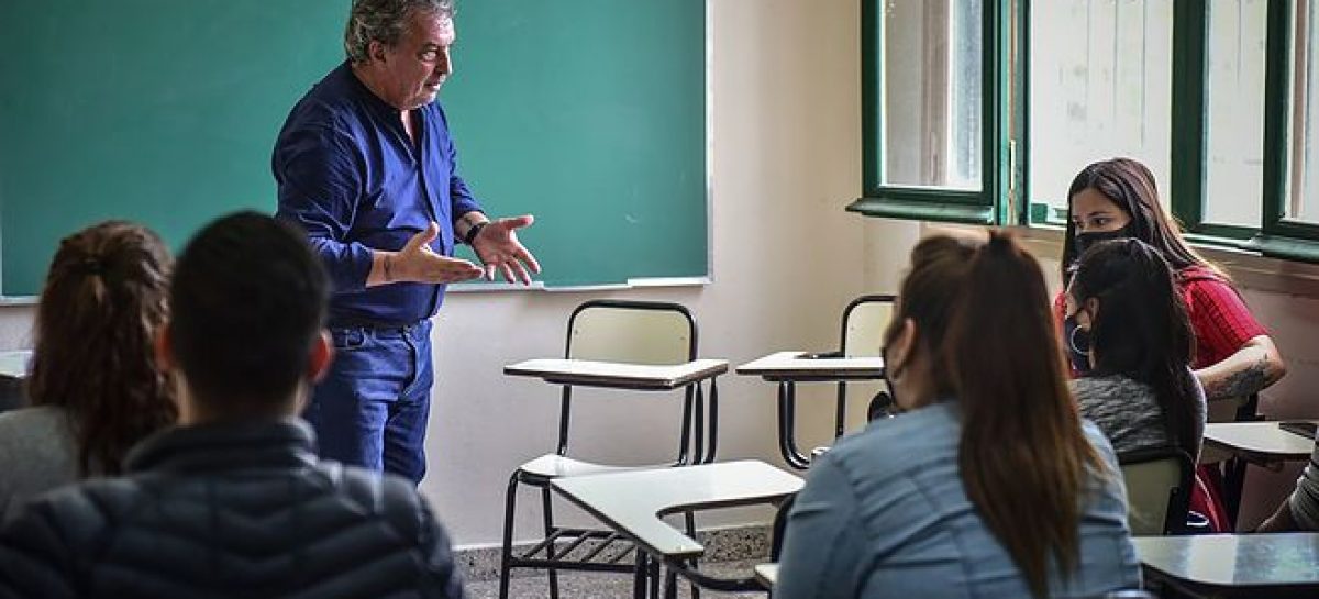 Polo de Educación Superior de Escobar: abrió la preinscripción a carreras que dicta la Universidad Nacional de Lomas de Zamora